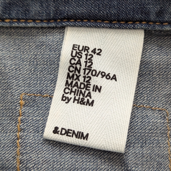 Women's Snap Button Denim Short from H&M size 12 - Picture 9 of 10